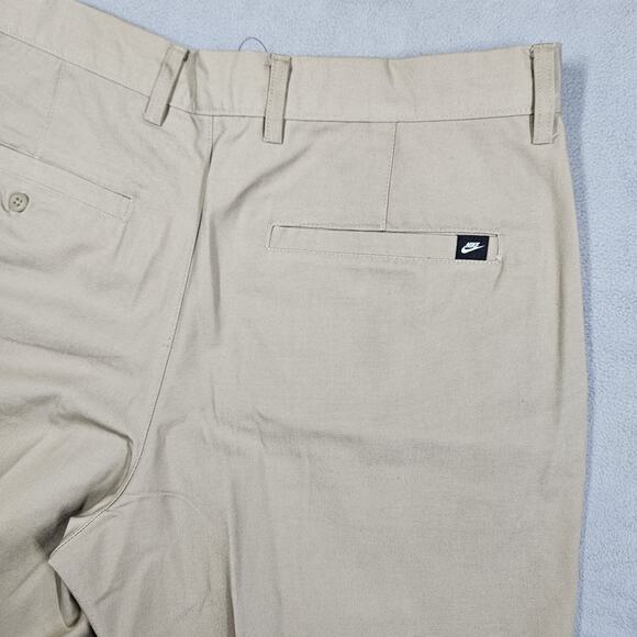 Nike Club Chino Shorts Mens 32 Flat Front Khaki 100% Cotton Preppy School Golf - Picture 7 of 13